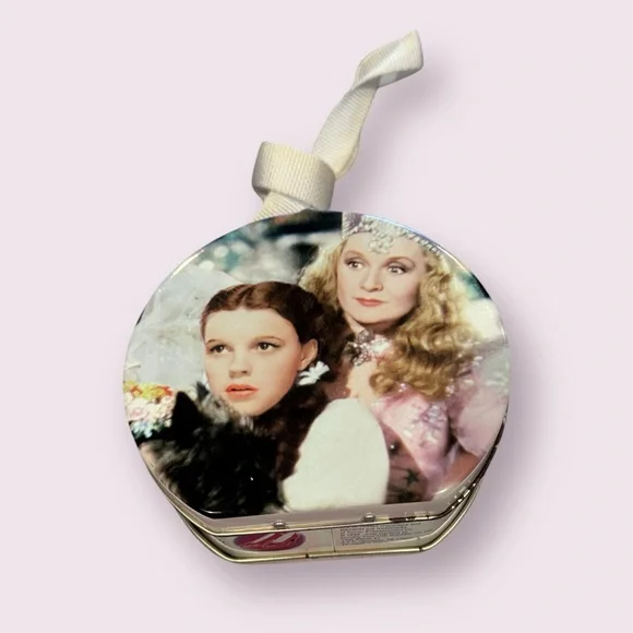 The Wizard of Oz Dorothy And Glinda Small Round Metal Tin Lunchbox Purse 1999 - Picture 2 of 10